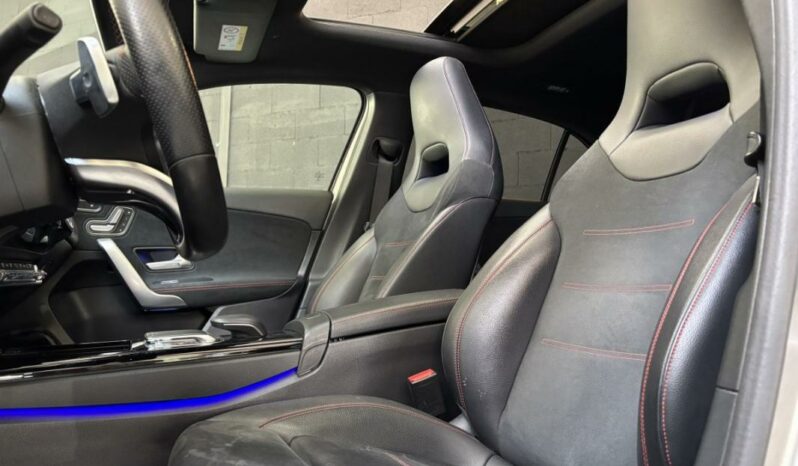 
								Mercedes Classe A Compact IV 200 d AMG Line 8G-DCT full									