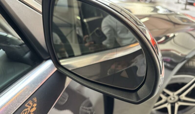 
								Mercedes Classe C V Berline 220 d AMG Line TOIT OUVRANT full									