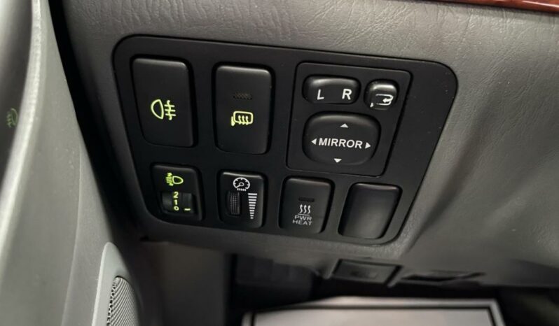 
								Toyota Land Cruiser II 165 D-4D GX full									