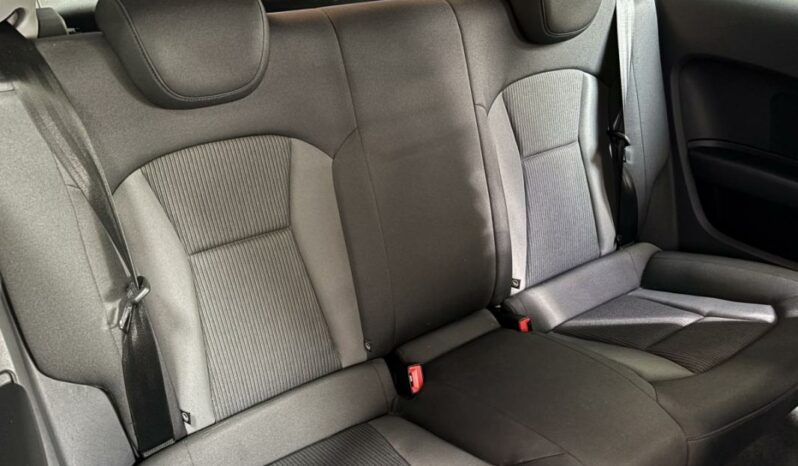 
								Audi A1 1.4 TDI ultra 90 S line full									