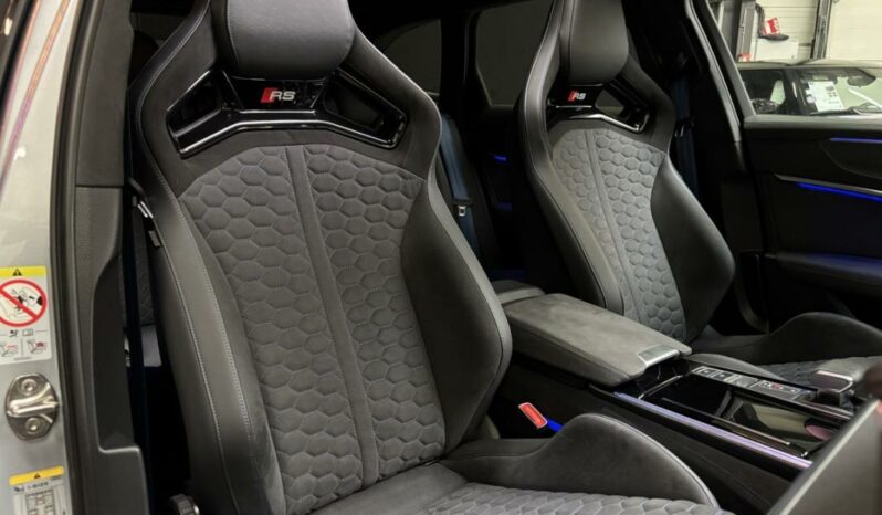 
								Audi RS6 Avant (5) 6 4.0 TFSI MHEV quattro perfor. full									