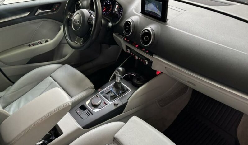
								Audi A3 Berline III 1.4 TFSI COD ULTRA S Tro 7 150 Amb Luxe full									