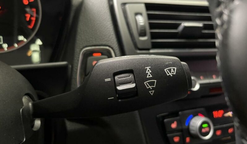 
								BMW Série 1 II 116i 136ch Lounge Plus BVA full									
