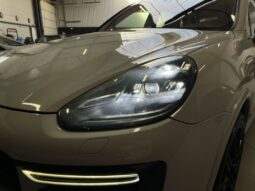 
										Porsche Cayenne II 3.6 V6 GTS full									