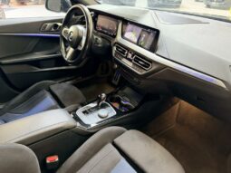 
										BMW Série 1 III 2.0 118D AUTO M Sport full									