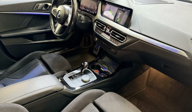 
								BMW Série 1 III 2.0 118D AUTO M Sport full									