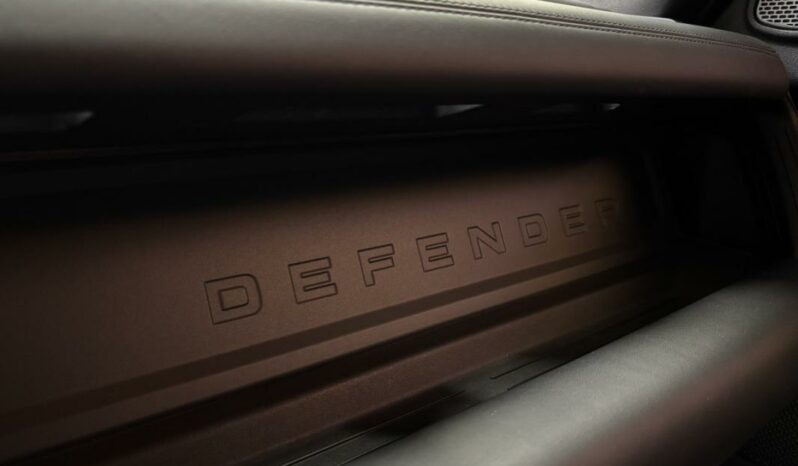 
								Land Rover Defender II 2.0 P400e PHEV 110 BVA 4×4 X-Dynamic SE full									