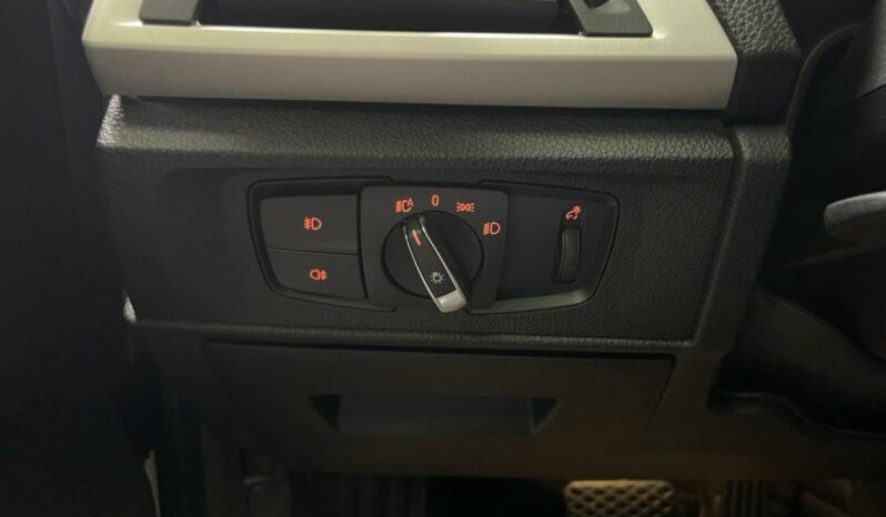 
								BMW Série 1 II 116i 136ch Lounge Plus BVA full									
