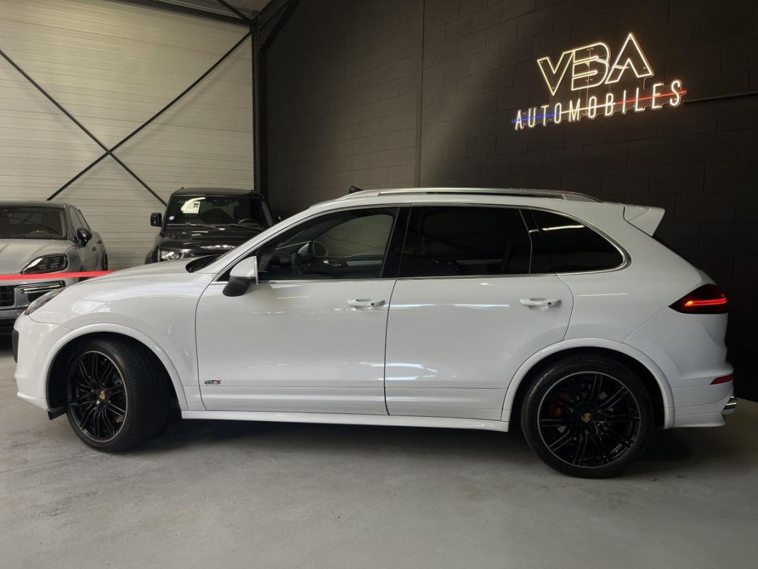 Porsche Cayenne II 3.6 V6 GTS