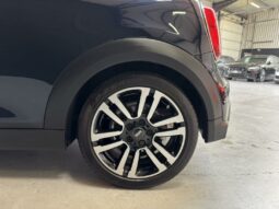 
										Mini Cabrio Mini IV Cooper Edition Premium Plus 136 ch BVA7 full									