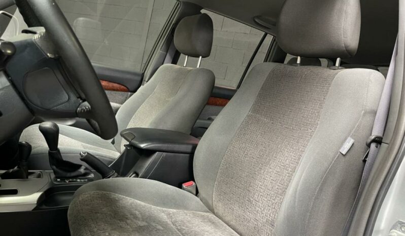 
								Toyota Land Cruiser II 165 D-4D GX full									