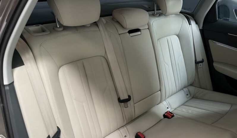 
								Audi A6 V 45 TDI quattro Tiptronic Avus Extended full									