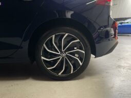 
										Volkswagen Golf VIII 2.0 TDI SCR 115 BVM6 Life 1st full									