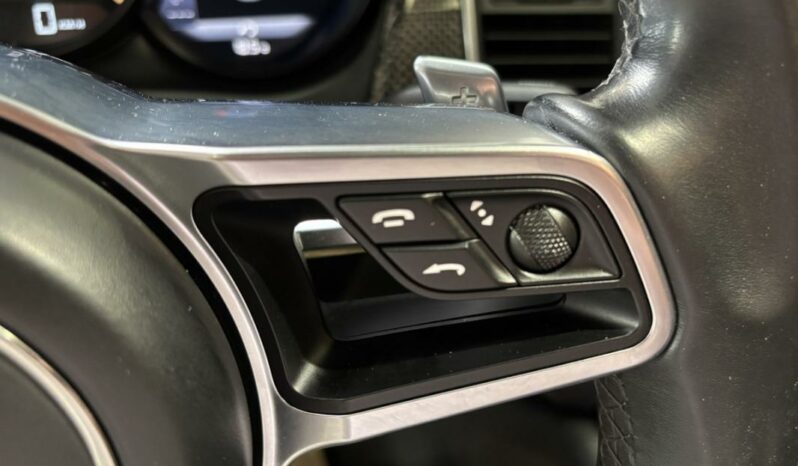 
								Porsche Macan 3.6 V6 TURBO full									