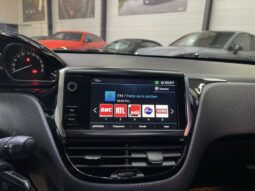 
										Peugeot 2008 Essence 110 S&S EAT6 ALLURE full									