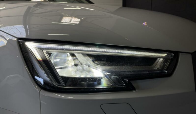 
								Audi A4 Avant IV 40 TDI 190 S tronic S line full									