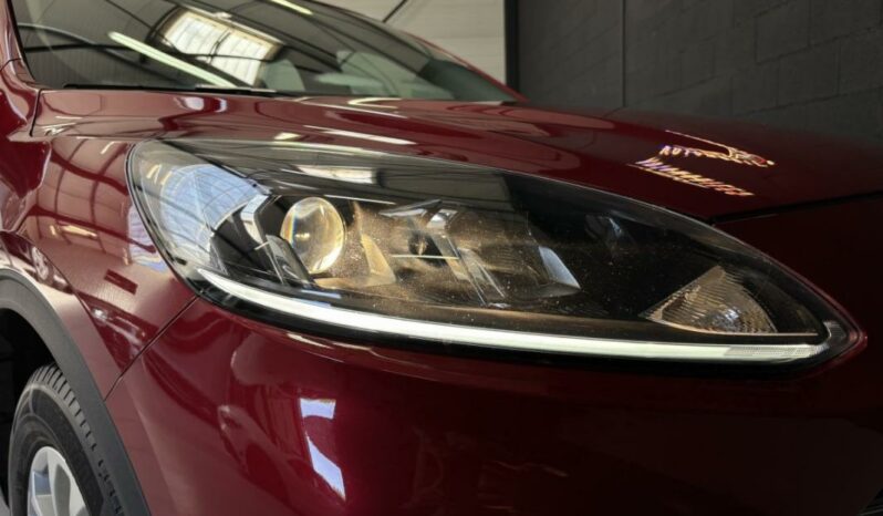 
								Ford Kuga III 2.5 190 hybrid Flexifuel Pshift Titanium full									