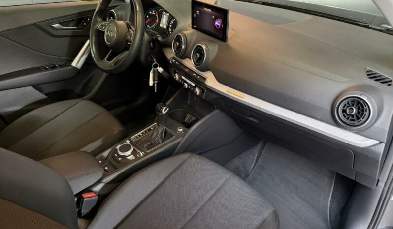 
								Audi Q2 35 TDI 150 S tronic Design full									