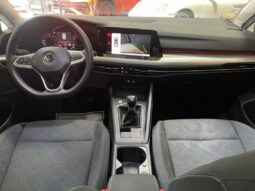 
										Volkswagen Golf VIII 2.0 TDI SCR 115 BVM6 Life 1st full									