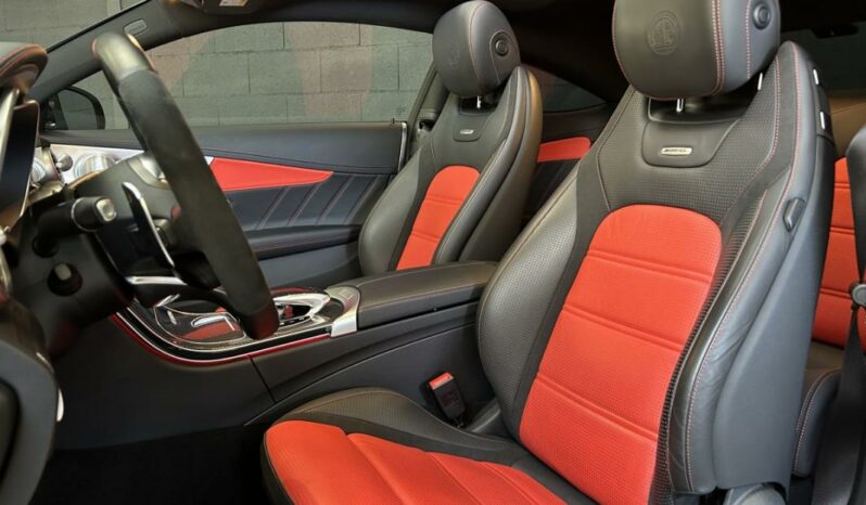 
								Mercedes Classe C coupe IV AMG 63 S full									