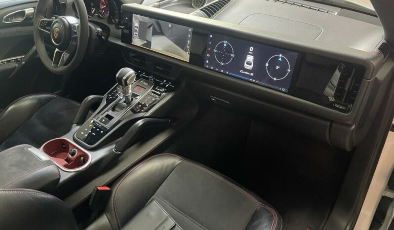 
								Porsche Cayenne II 3.6 V6 GTS full									