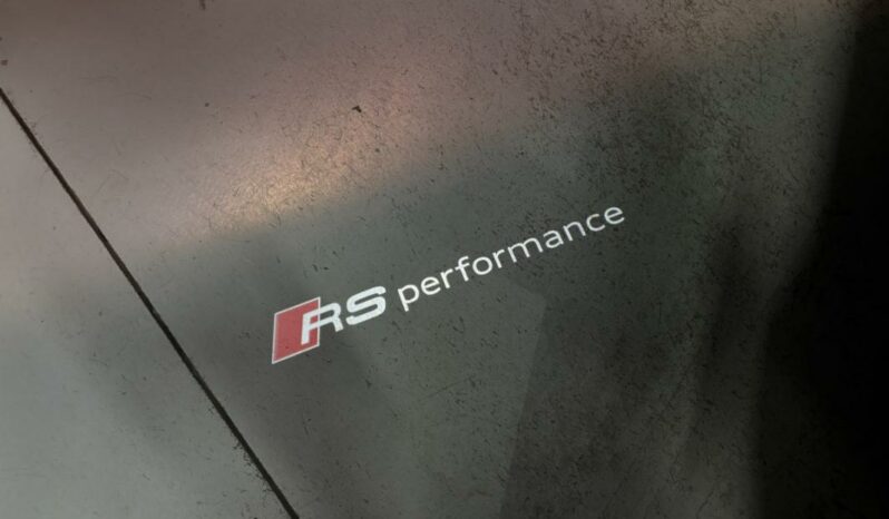 
								Audi RS6 Avant (5) 6 4.0 TFSI MHEV quattro perfor. full									