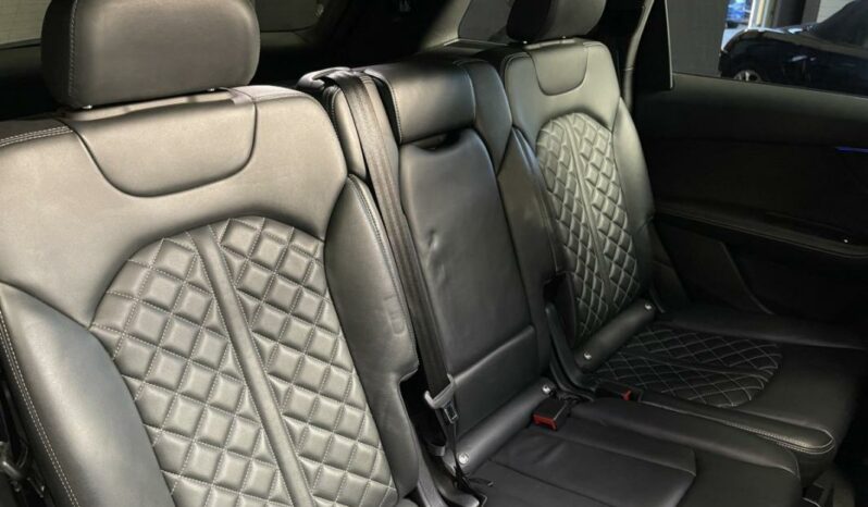
								Audi Q7 II 3.0 TDI CD 272ch quat tip S line 7pl full									