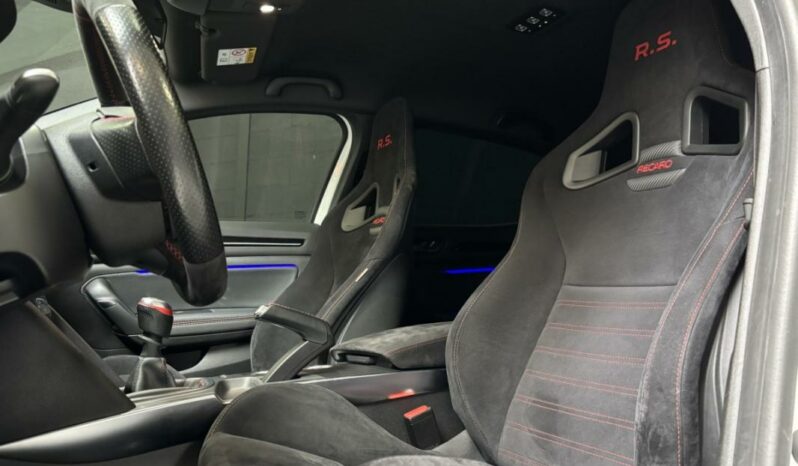 
								Renault Mégane IV Berline RS TROPHY 300 full									