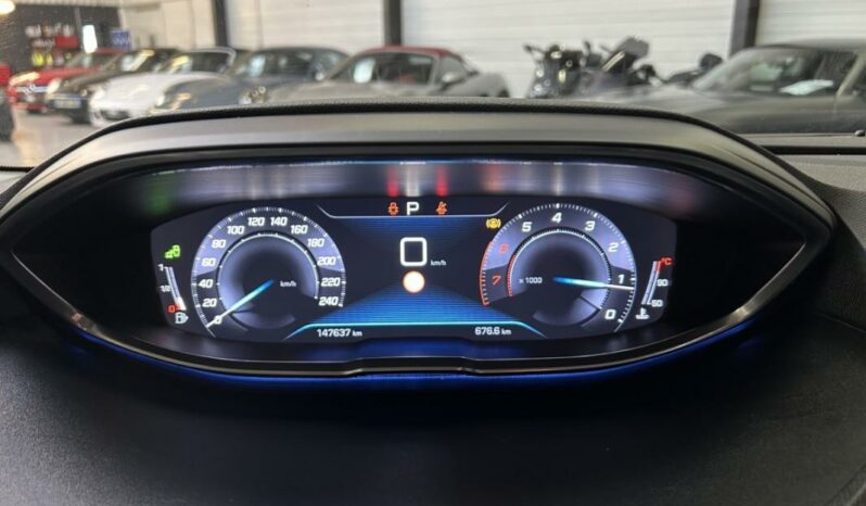
								Peugeot 5008 II 1.6 THP 165 S&S EAT6 CROSSWAY full									