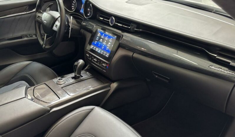 
								Maserati Quattroporte VI 3.0 V6 Diesel GranLusso full									