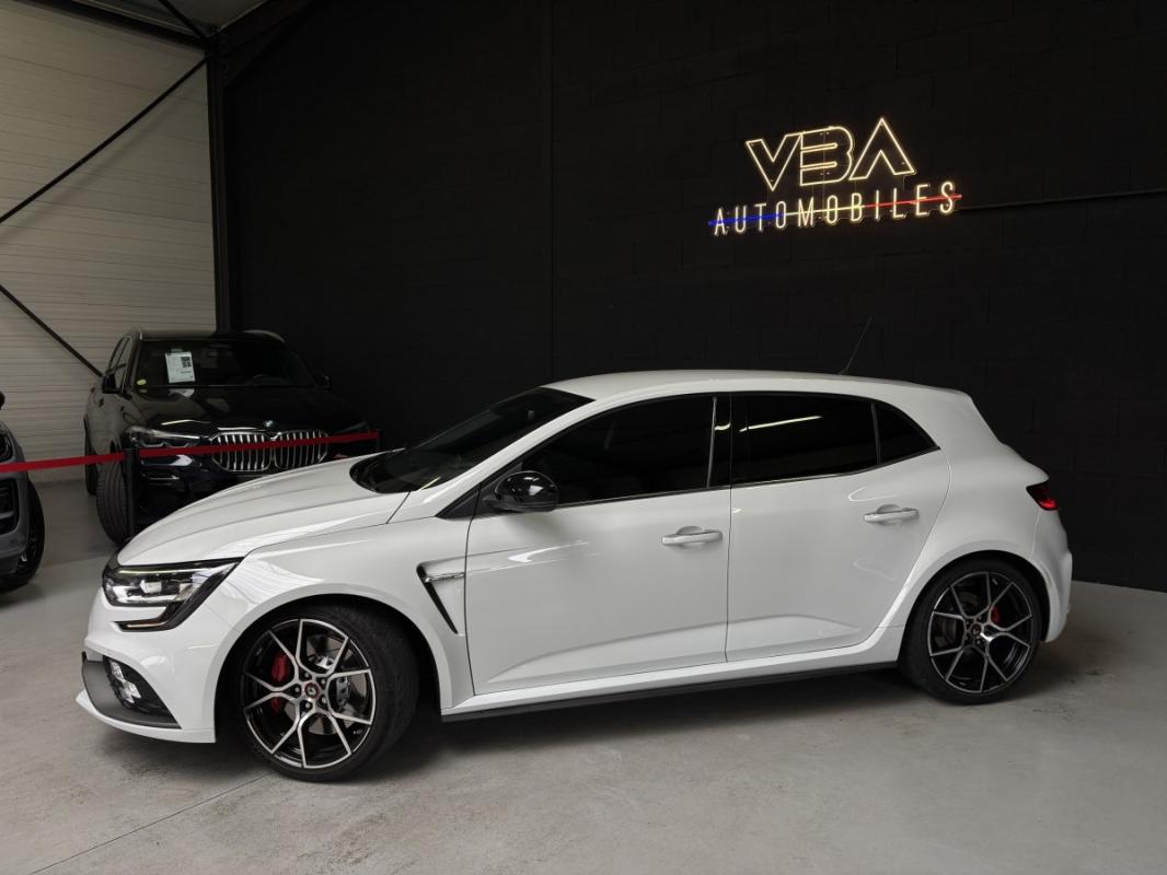 Renault Mégane IV Berline RS TROPHY 300