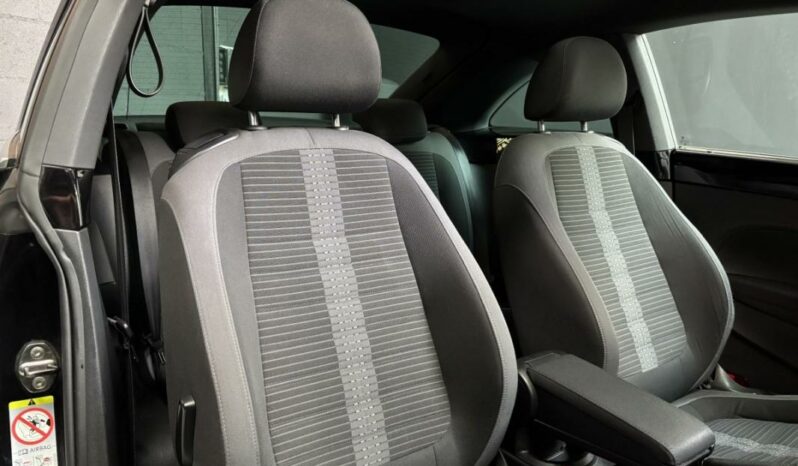 
								Volkswagen Coccinelle II 2.0 TDI 140 DSG6 Sport full									