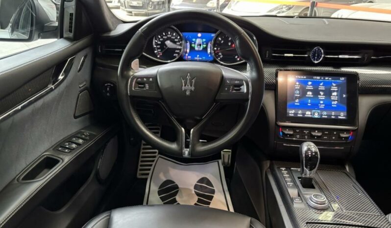 
								Maserati Quattroporte VI 3.0 V6 Diesel GranLusso full									