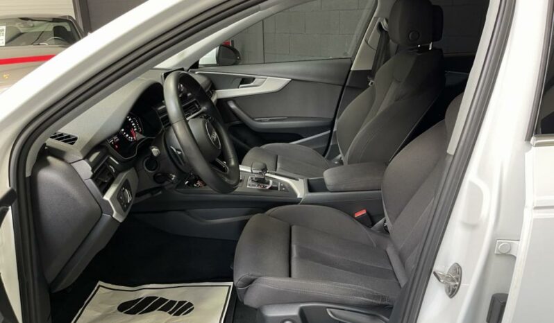 
								Audi A4 Avant IV 40 TDI 190 S tronic S line full									