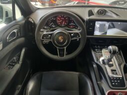
										Porsche Cayenne II 3.6 V6 GTS full									