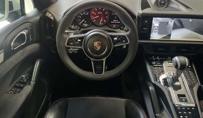 
								Porsche Cayenne II 3.6 V6 GTS full									