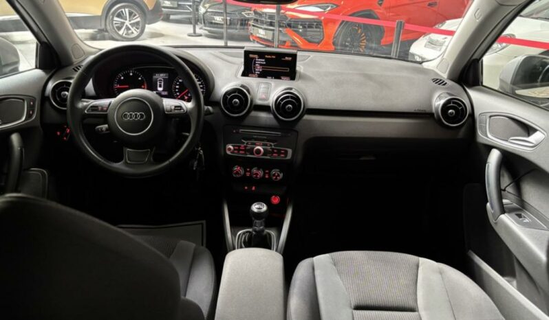
								Audi A1 1.4 TDI ultra 90 S line full									