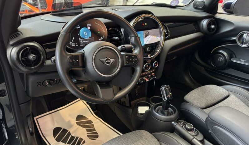 
								Mini Cabrio Mini IV Cooper Edition Premium Plus 136 ch BVA7 full									