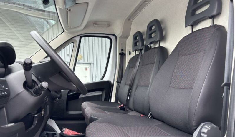 
								Citroën Jumper II 2.2 BHDI 140 S&S 3.5T L2H2 full									