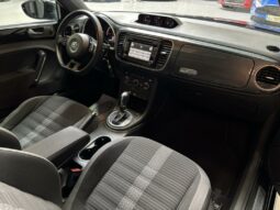 
										Volkswagen Coccinelle II 2.0 TDI 140 DSG6 Sport full									