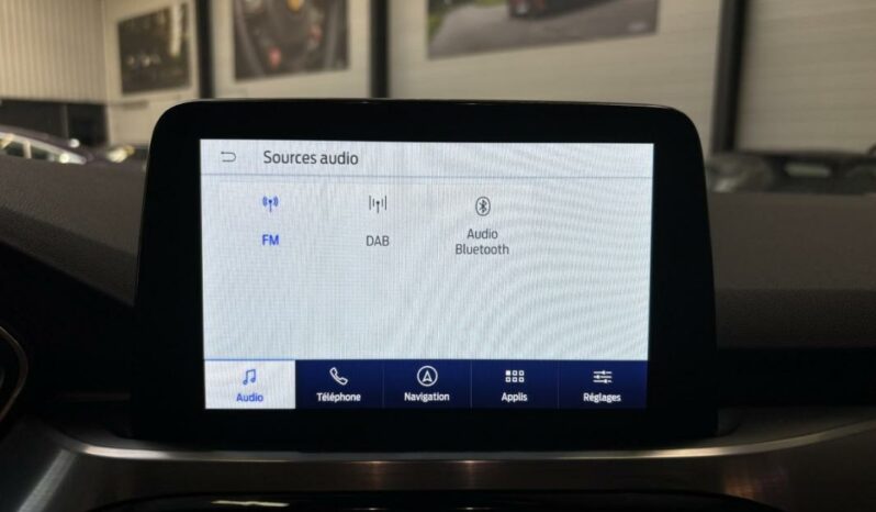 
								Ford Kuga III 2.5 190 hybrid Flexifuel Pshift Titanium full									