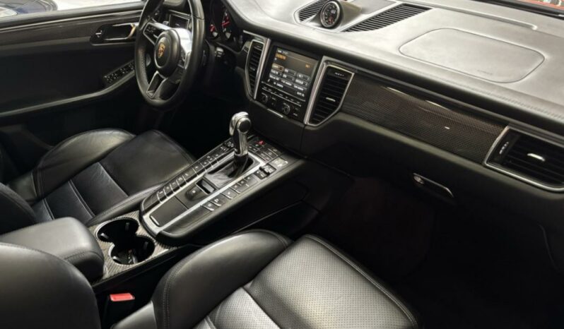 
								Porsche Macan 3.6 V6 TURBO full									