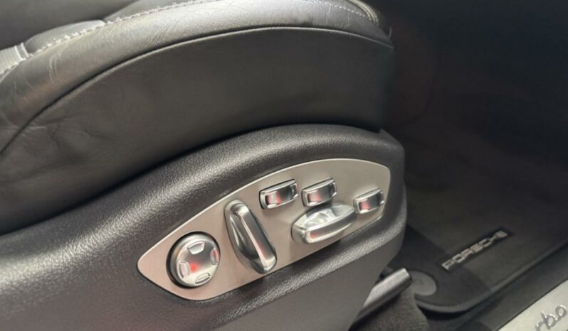 
								Porsche Macan 3.6 V6 TURBO full									