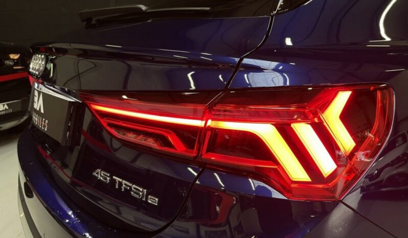 
								Audi Q3 Sportback 45 TFSI E 245 S tronic S line full									