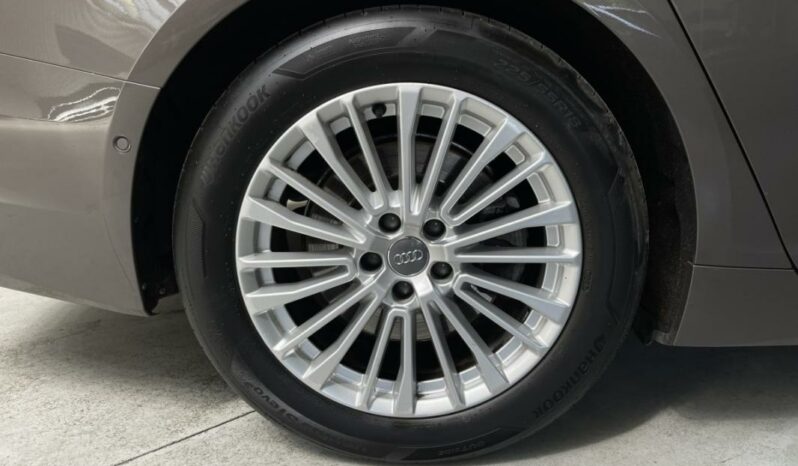 
								Audi A6 V 45 TDI quattro Tiptronic Avus Extended full									